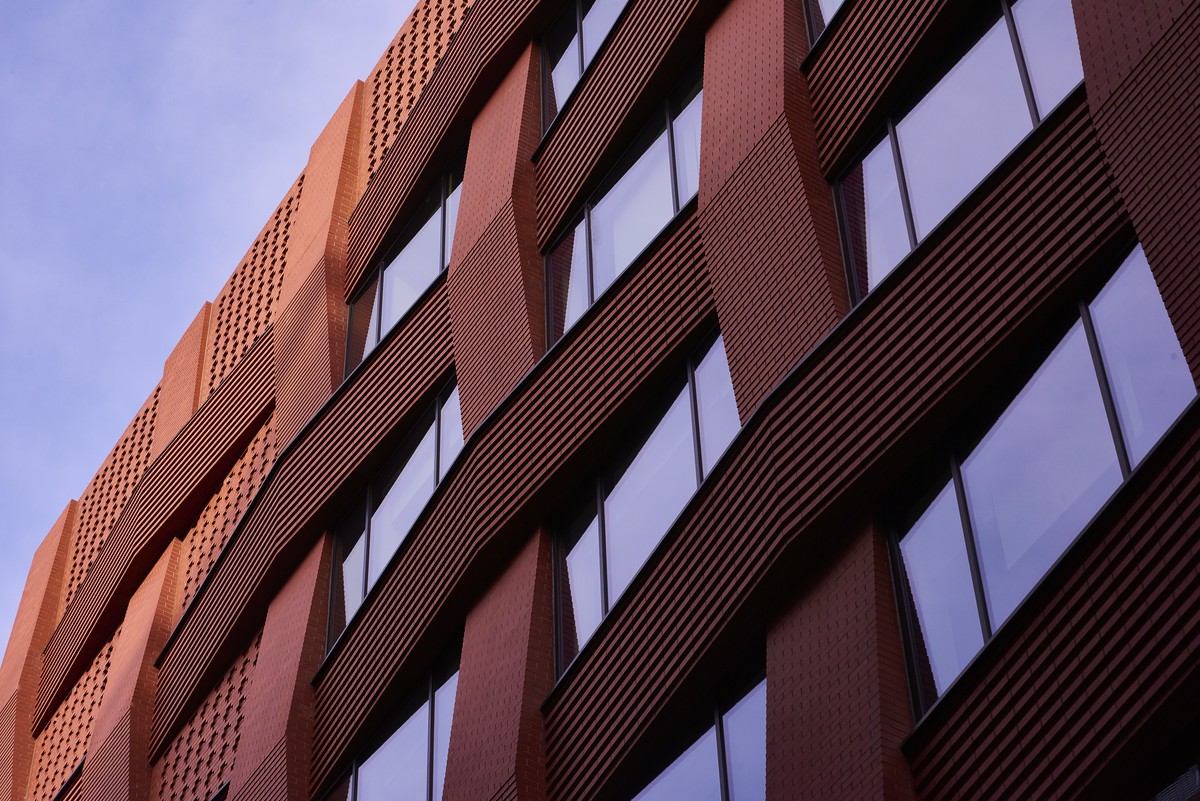 System deski elewacyjnej Bordo ART